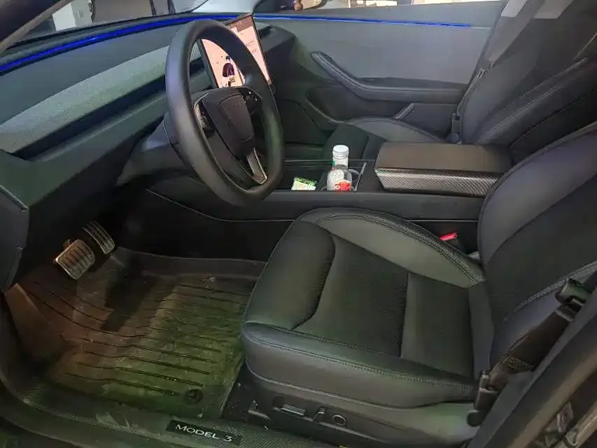 Tesla Model 3 — фото 3