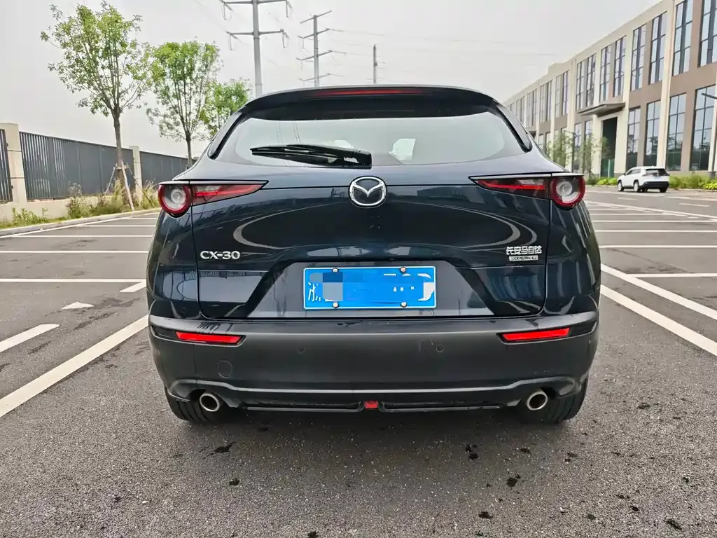 Mazda CX-30 — фото 8