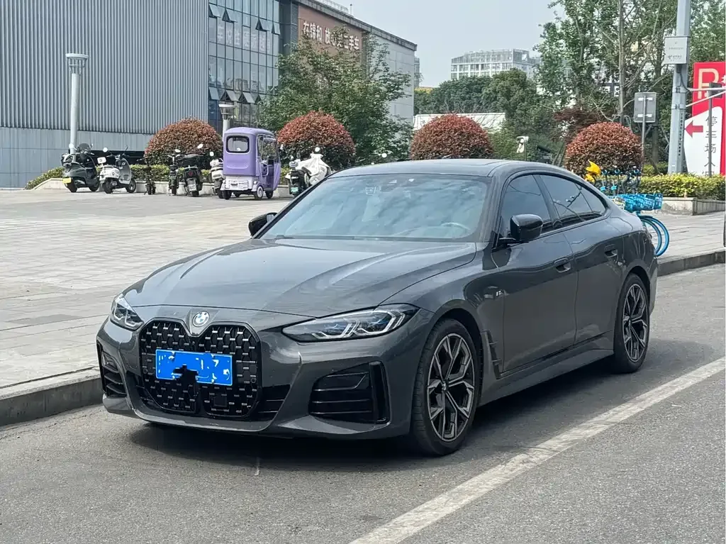 BMW 4 Series — фото 1