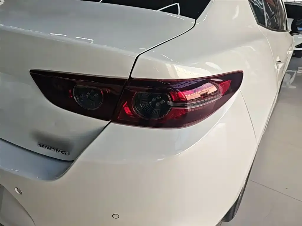 Mazda 3 Axela 2021 из CN, фото 2