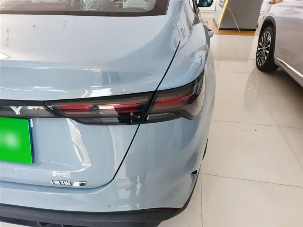 Geely Binrui — фото 3