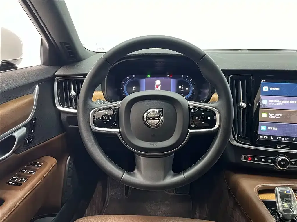 Volvo S90 — фото 2