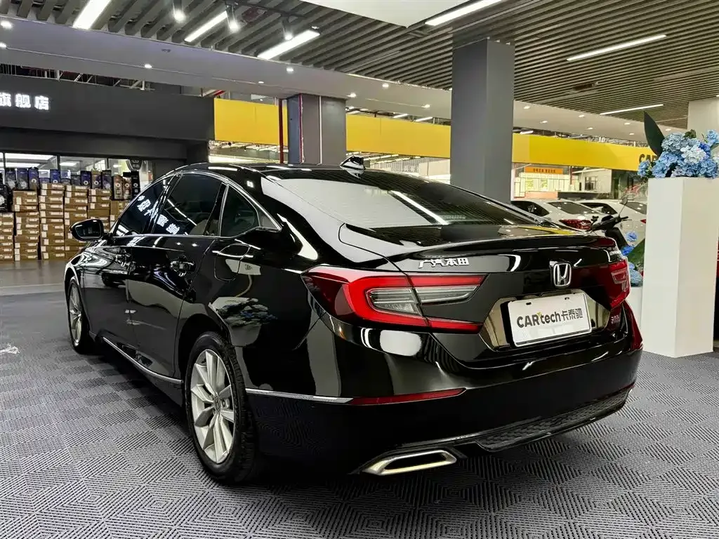 Honda Accord 2023 из CN, фото 10