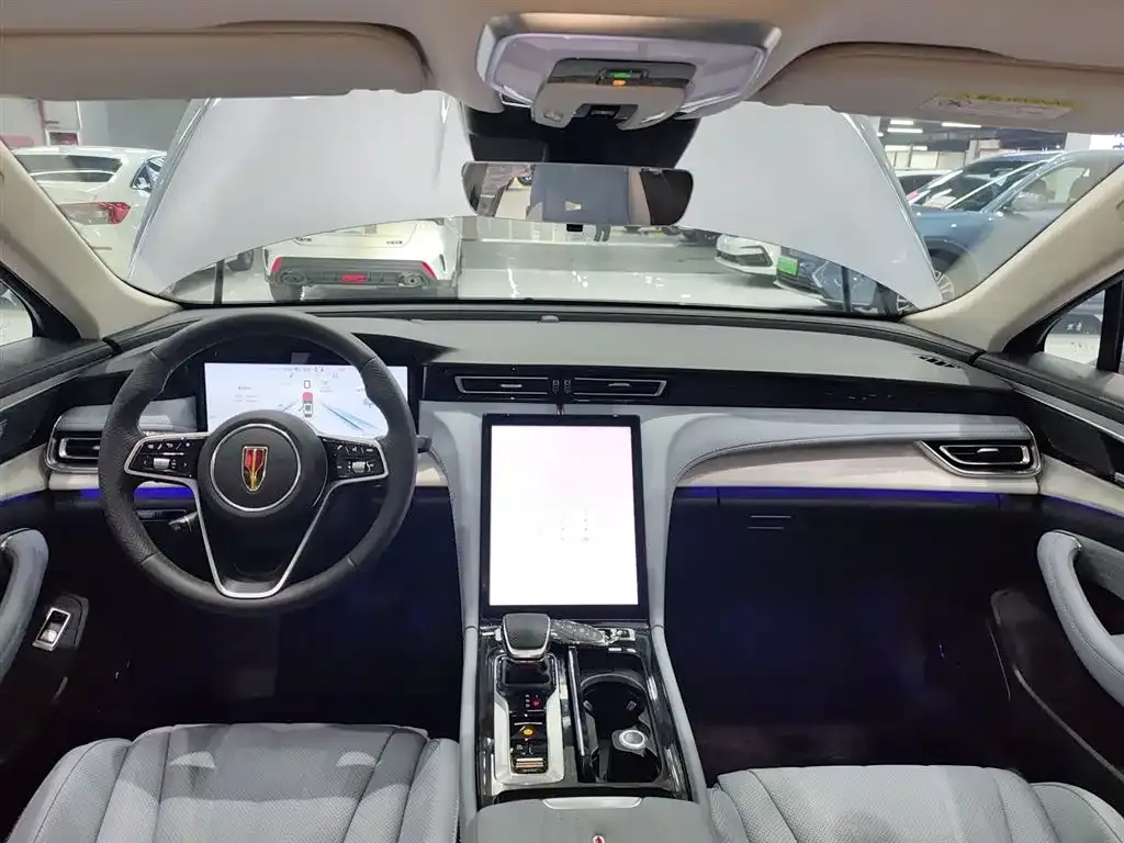 Hongqi H5 PHEV 2025 из CN, фото 4