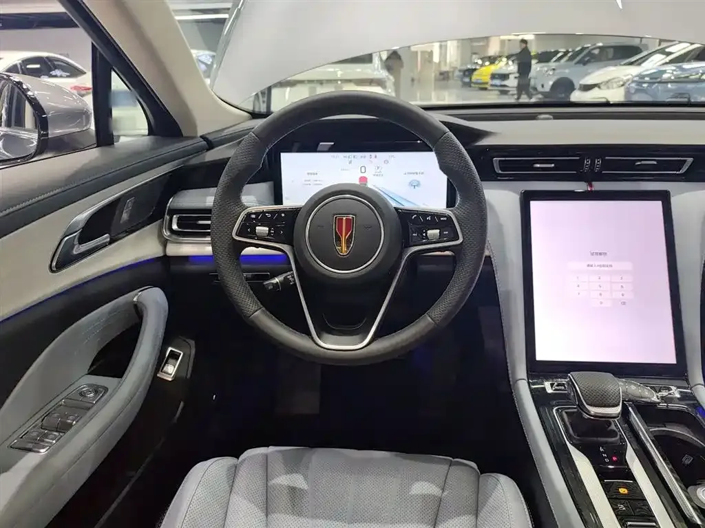 Hongqi H5 PHEV 2025 из CN, фото 6