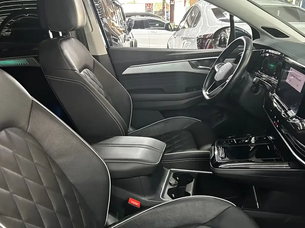 Volkswagen Talagon 2023 из CN, фото 6