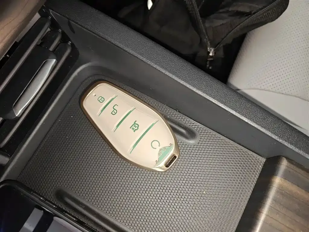 BYD Seal 06 — фото 10