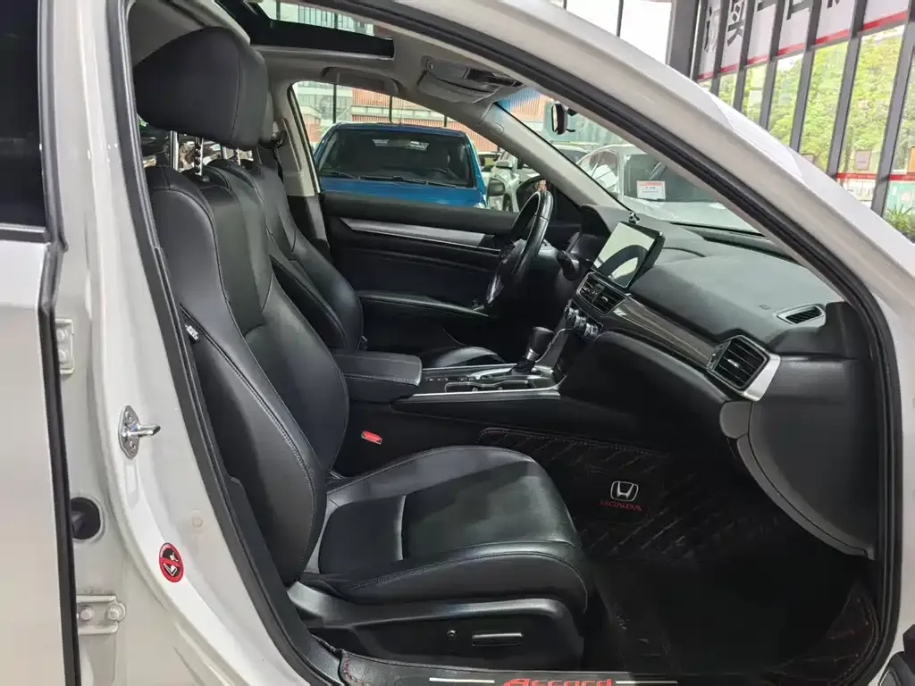 Honda Accord — фото 2