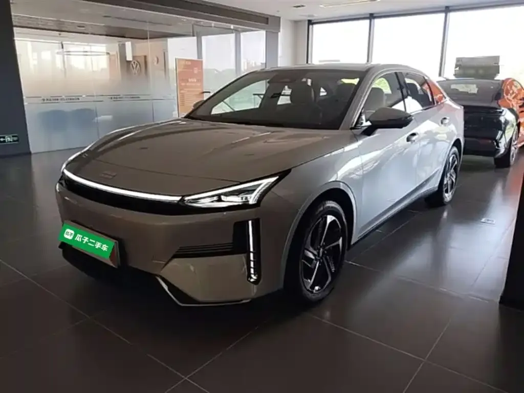 Geely Galaxy L6 2025 из CN, фото 9