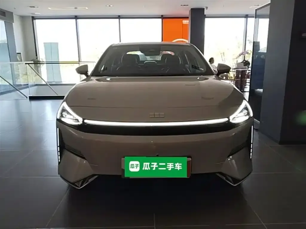 Geely Galaxy L6 2025 из CN, фото 2