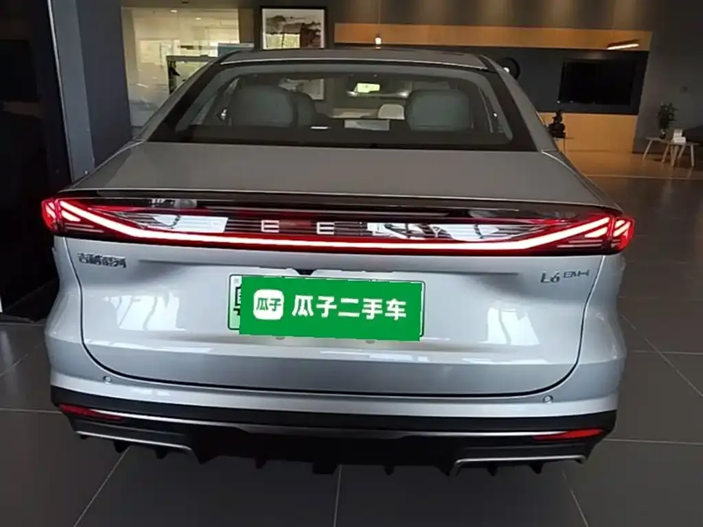 Geely Galaxy L6 2025 из CN, фото 5