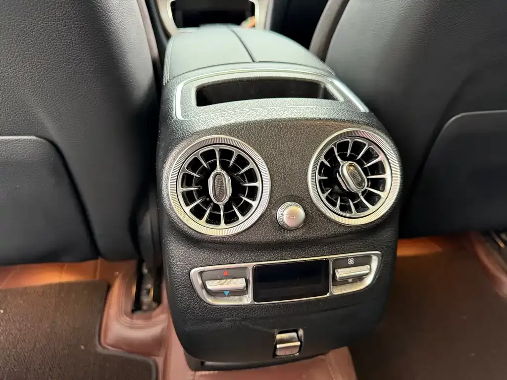 Mercedes-Benz GLC 2023 из CN, фото 4