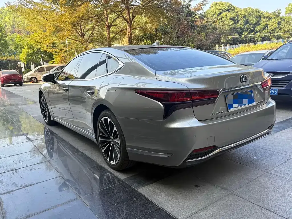Lexus LS 2021 из CN, фото 8
