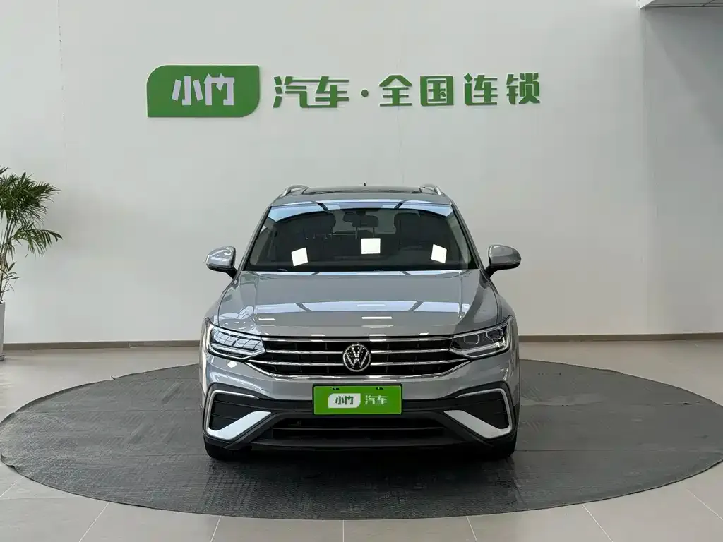 Volkswagen Tiguan L — фото 3