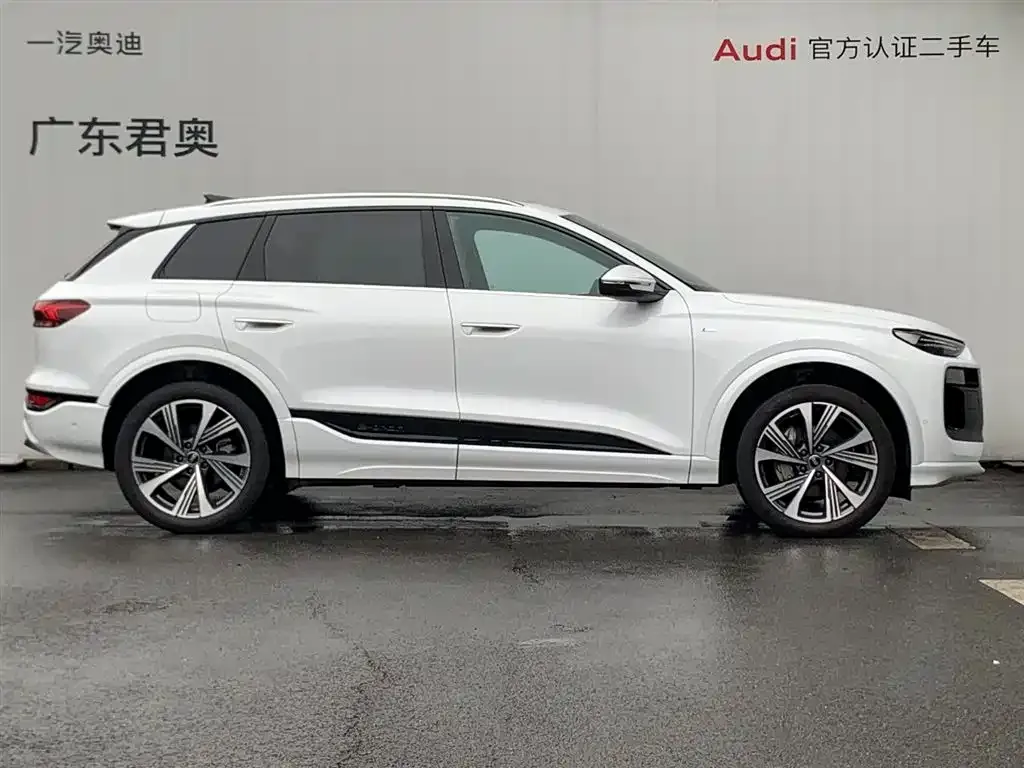 Audi Q6L e-tron — фото 3