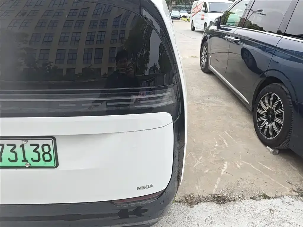 Li Auto MEGA 2024 из CN, фото 3