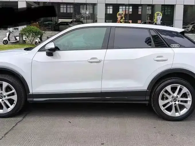 Audi Q2L 2022 из CN, фото 2