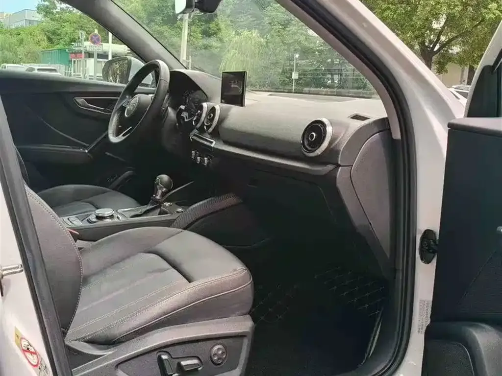 Audi Q2L 2022 из CN, фото 9