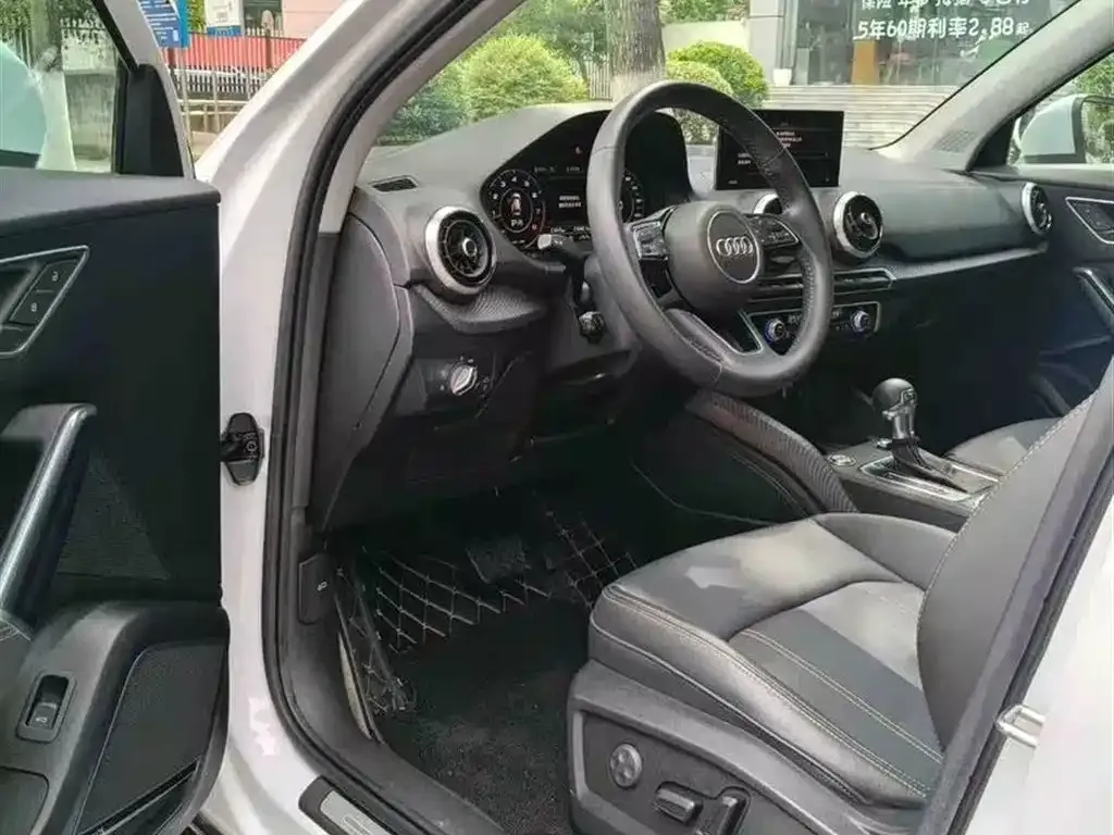 Audi Q2L 2022 из CN, фото 6