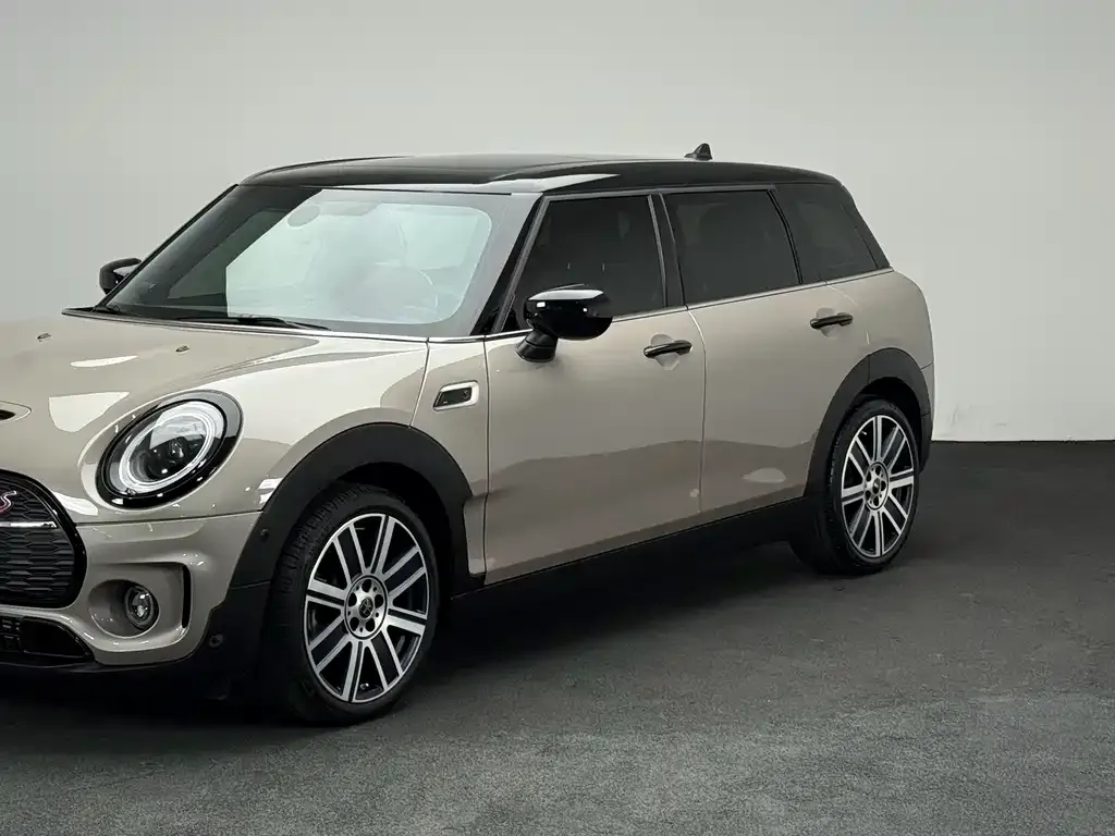 MINI Clubman — фото 5