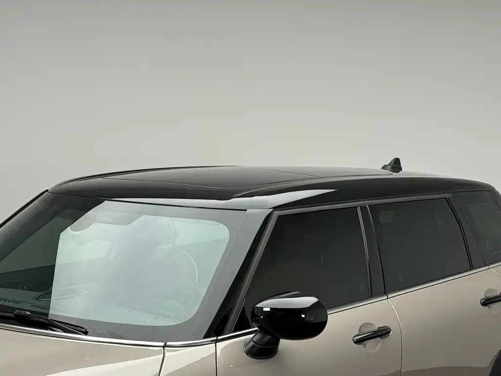 MINI Clubman — фото 10