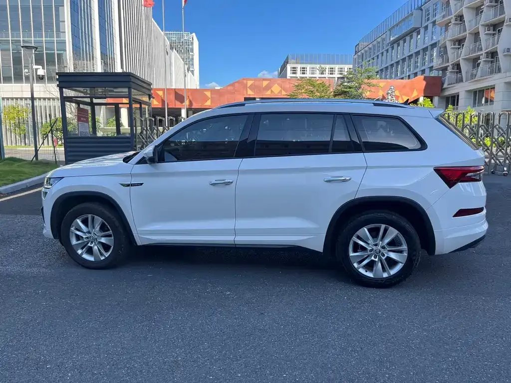 Skoda Kodiaq — фото 7