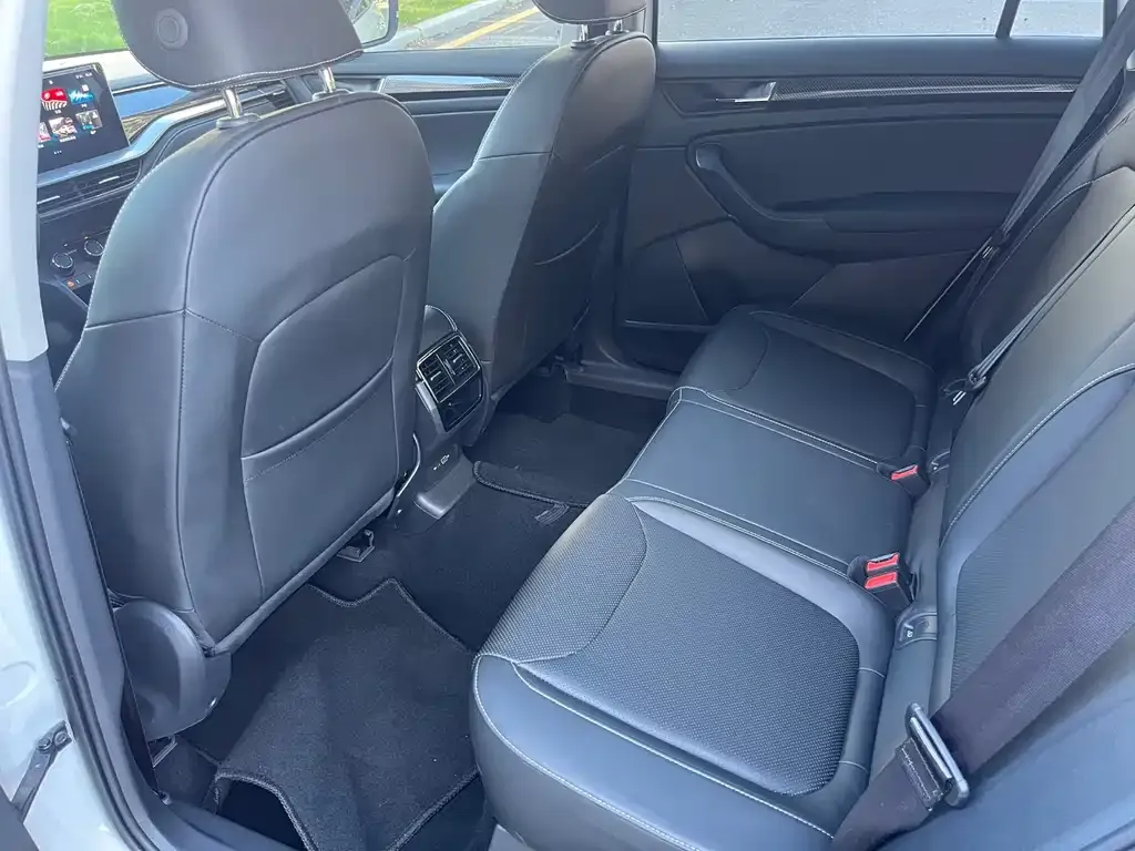Skoda Kodiaq — фото 3