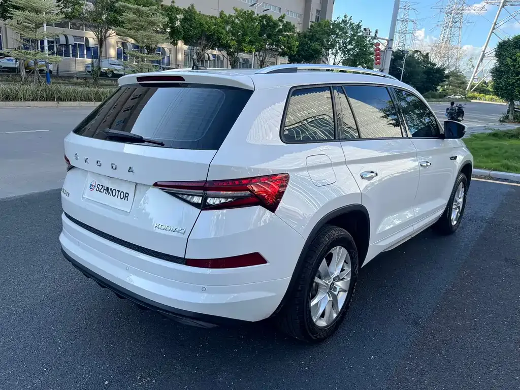 Skoda Kodiaq — фото 4
