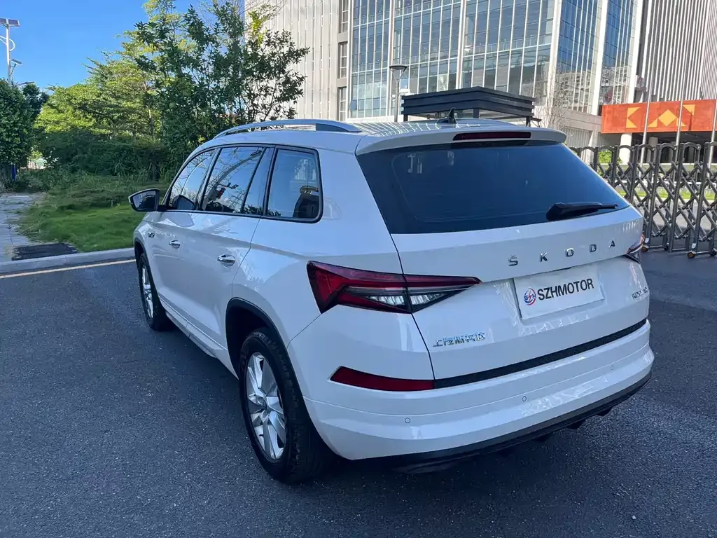 Skoda Kodiaq — фото 6