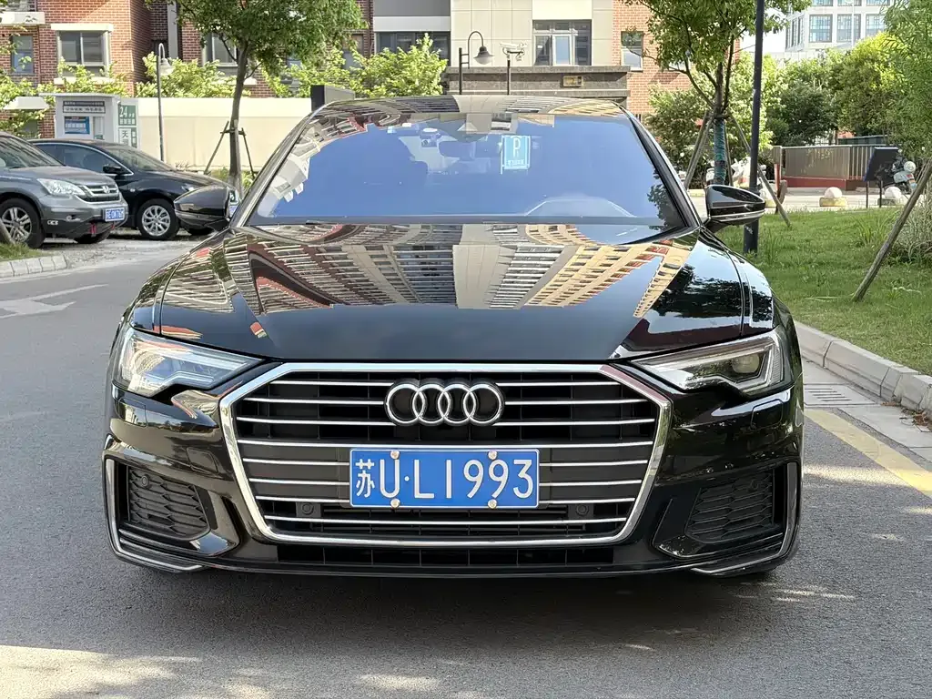 Audi A6L — фото 8
