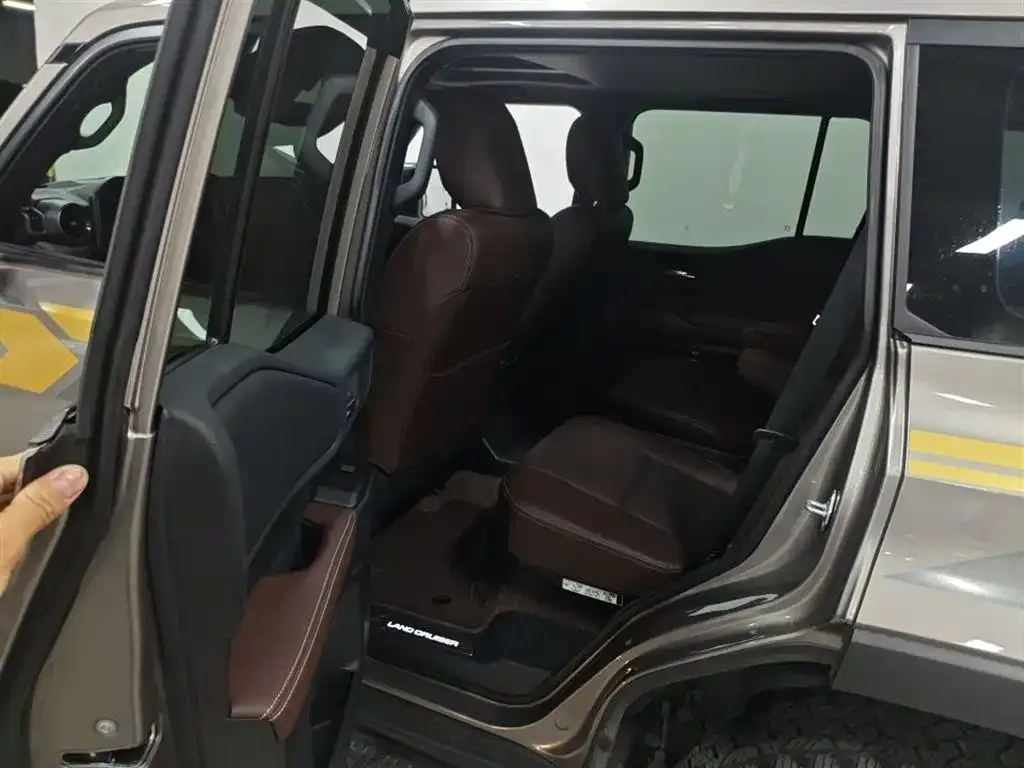 Toyota Prado — фото 3