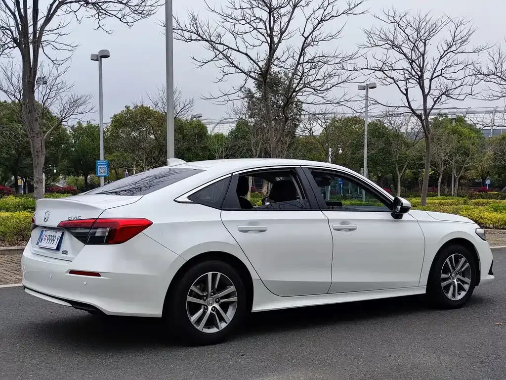 Honda Civic — фото 9