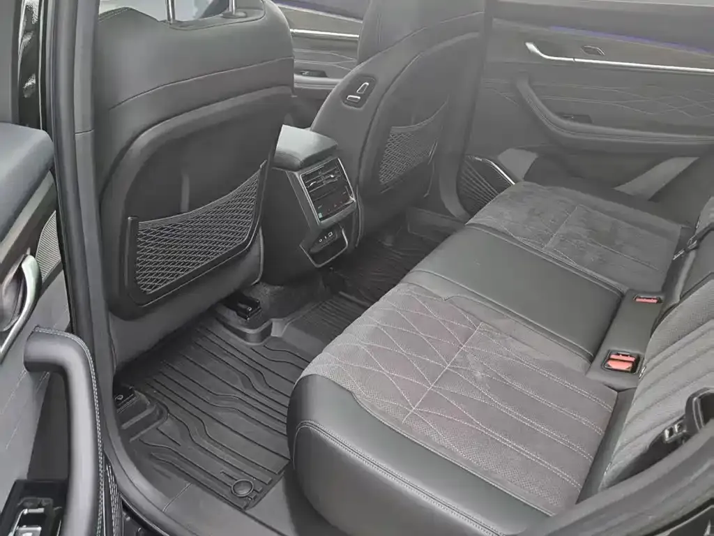 Geely Xingyue L 2025 из CN, фото 8