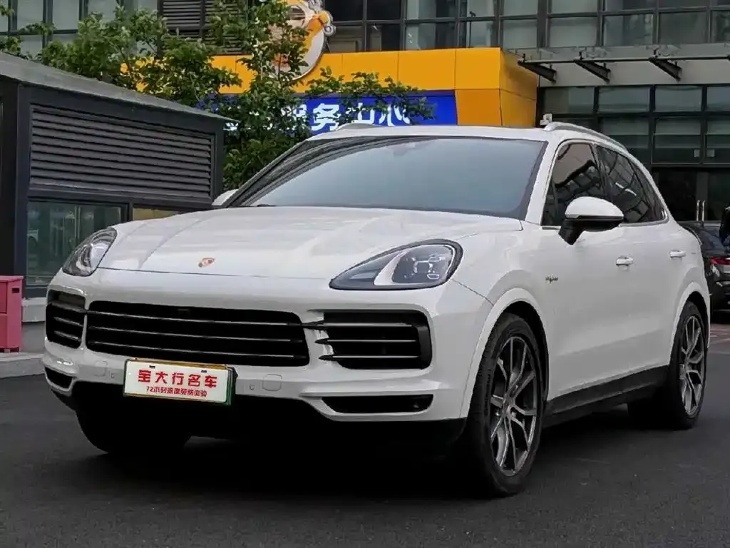 Porsche Cayenne Hybrid — фото 1