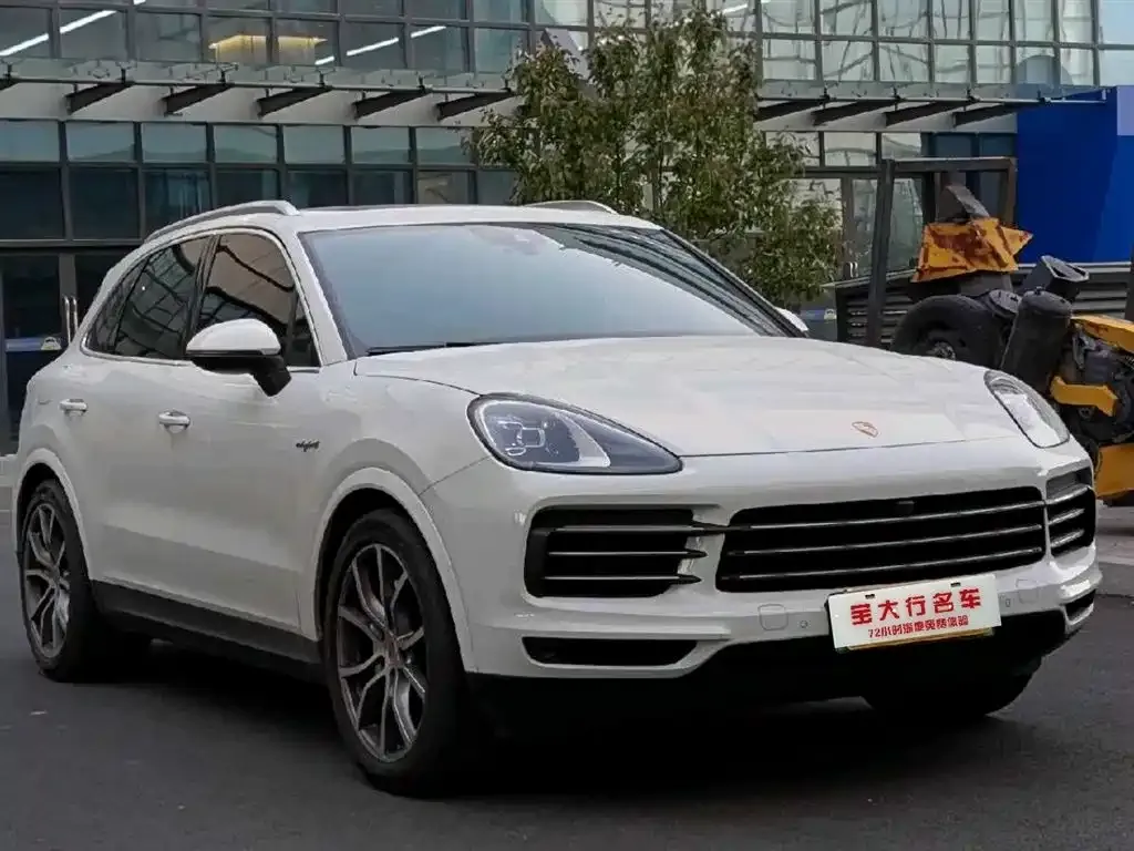 Porsche Cayenne Hybrid — фото 5