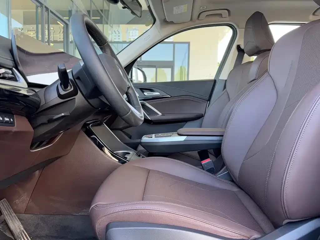 BMW X1 2025 из CN, фото 2