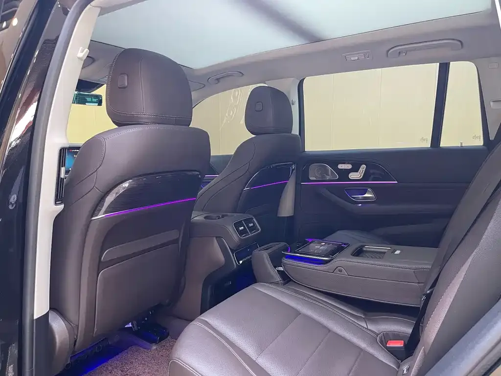 Mercedes-Benz GLS — фото 10