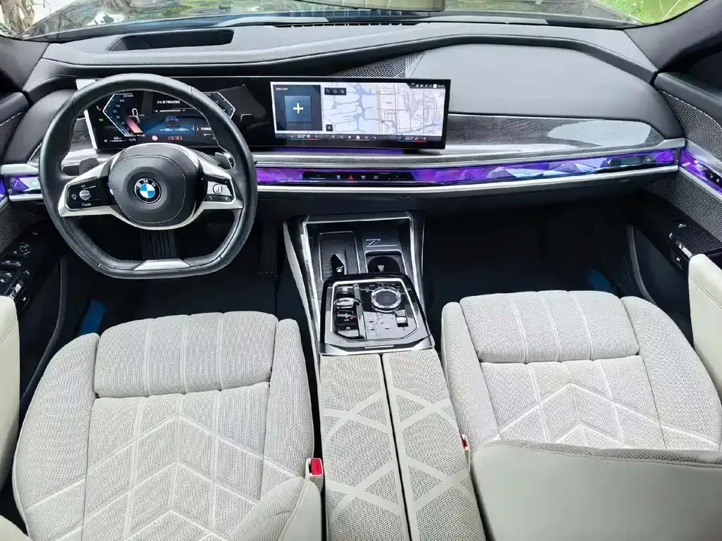 BMW 7 Series — фото 4