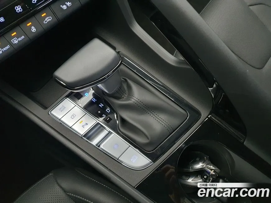 Hyundai AVANTE — фото 2