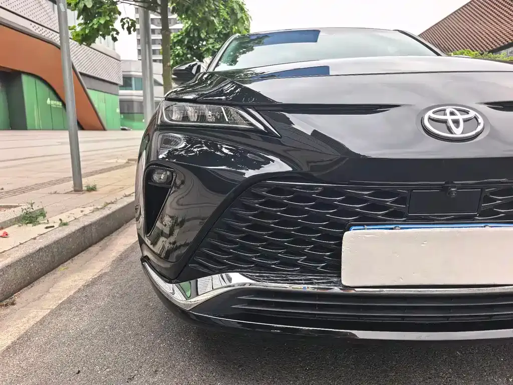 Toyota Venza 2023 из CN, фото 2