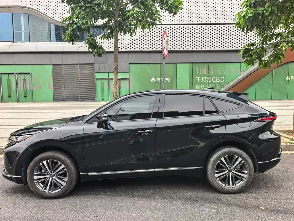 Toyota Venza 2023 из CN, фото 10