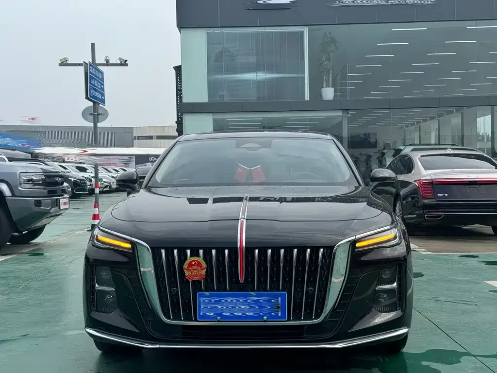 Hongqi H5 — фото 9