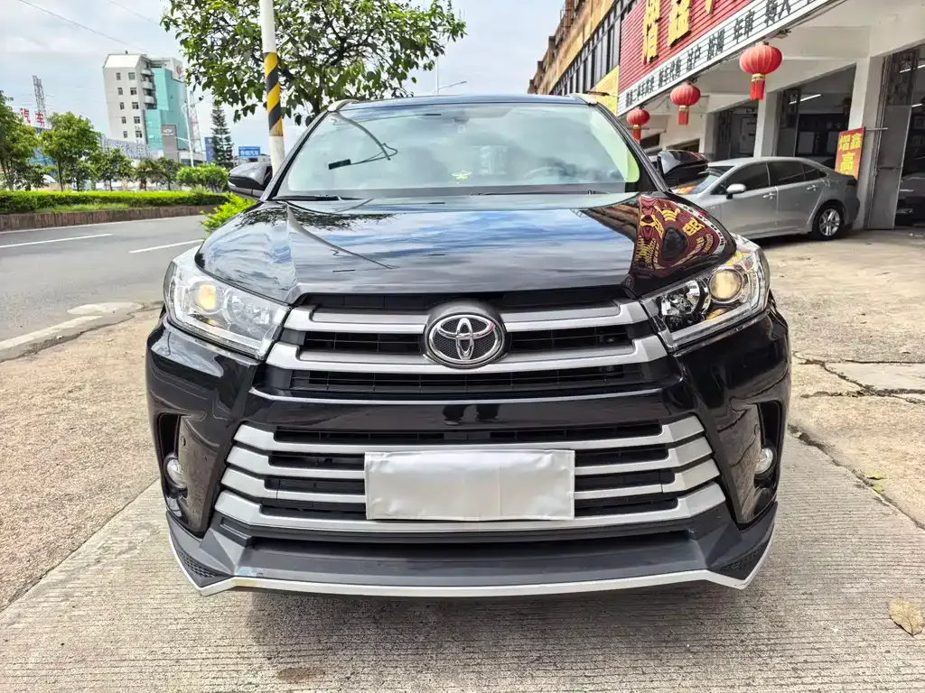 Toyota Highlander 2022 из CN, фото 8