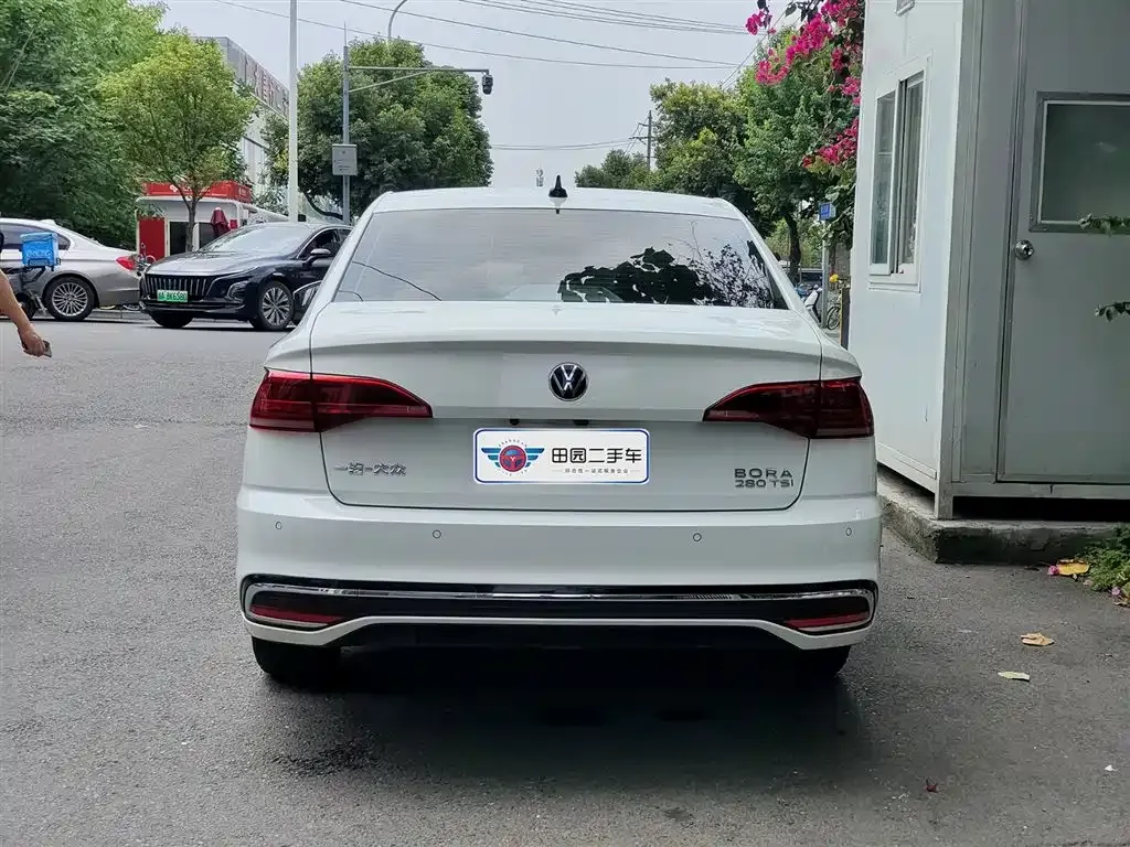 Volkswagen Bora 2024 из CN, фото 9