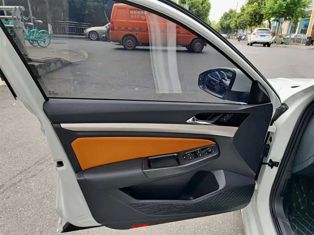 Volkswagen Bora 2024 из CN, фото 3