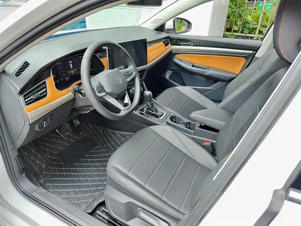 Volkswagen Bora 2024 из CN, фото 4