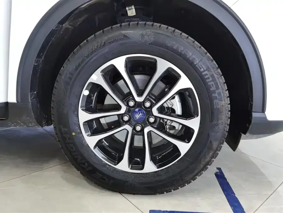 Ford Escape 2023 из CN, фото 6