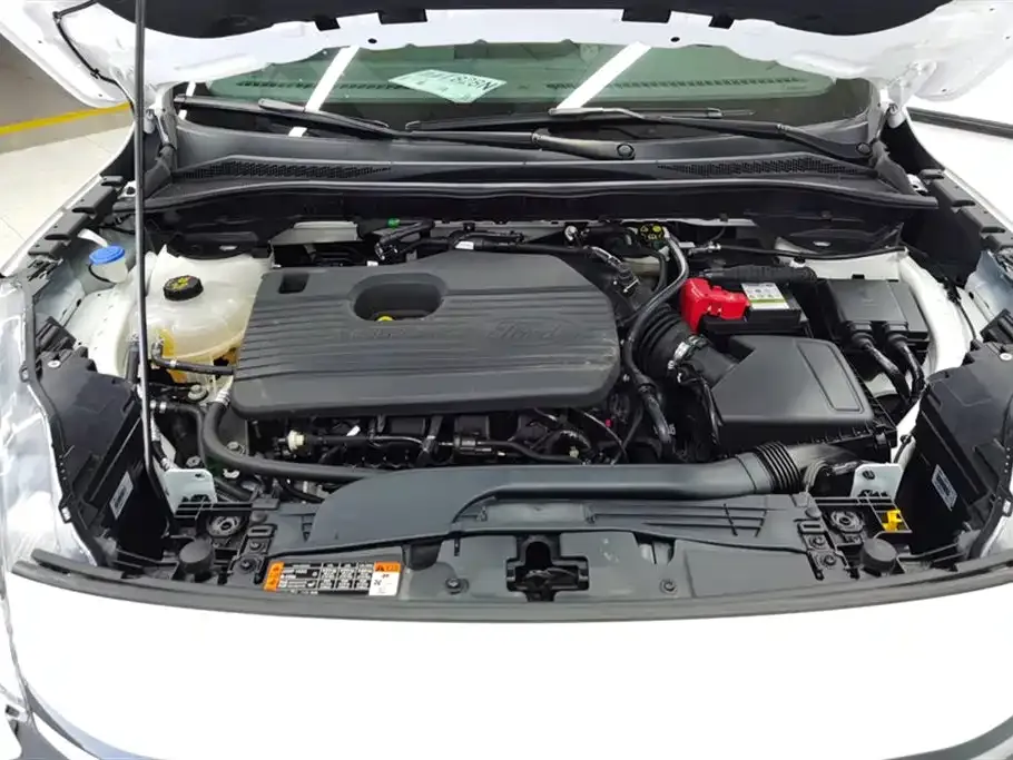 Ford Escape 2023 из CN, фото 10