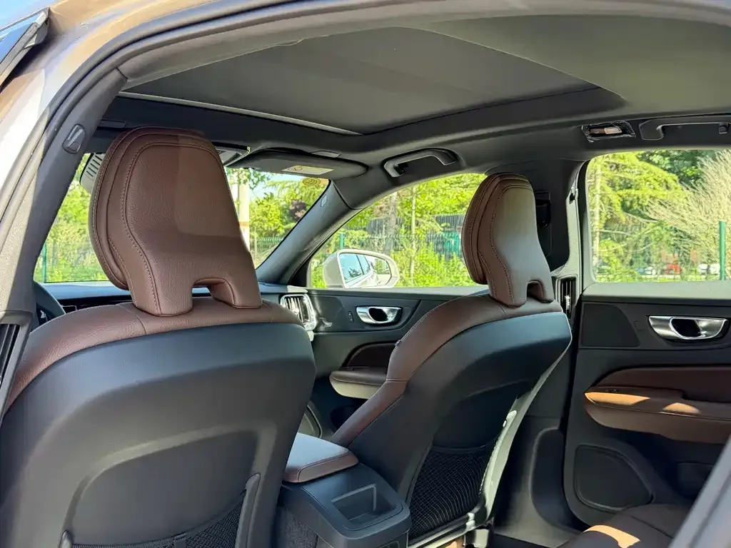 Volvo S60 2026 из CN, фото 7