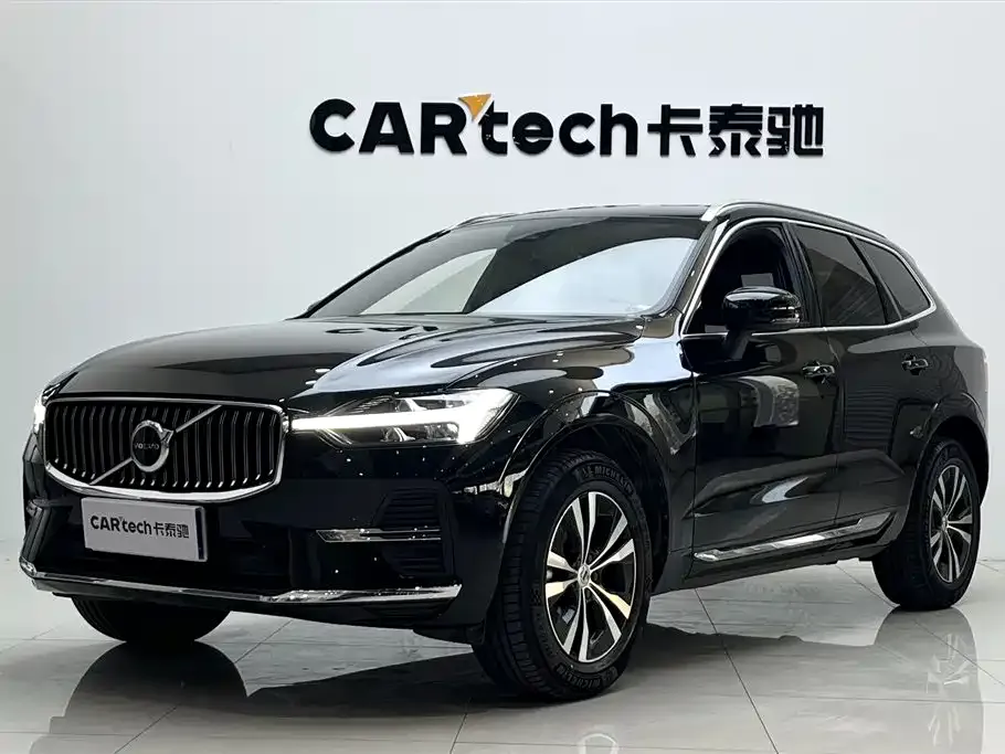 Volvo XC60 2022 из CN, фото 1